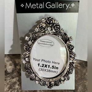 Metal Gallery Floral & Rhinestone Photo Frame Brooch or Pendant New